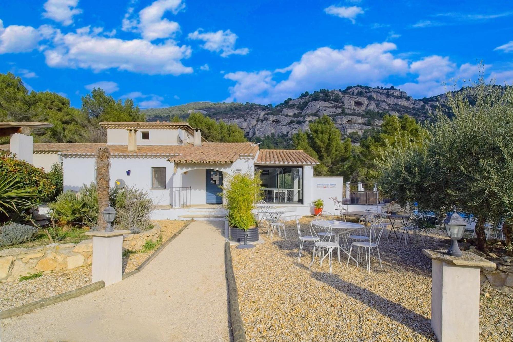 B&B Villa Chante Coucou Fontaine-de-Vaucluse Exterior photo